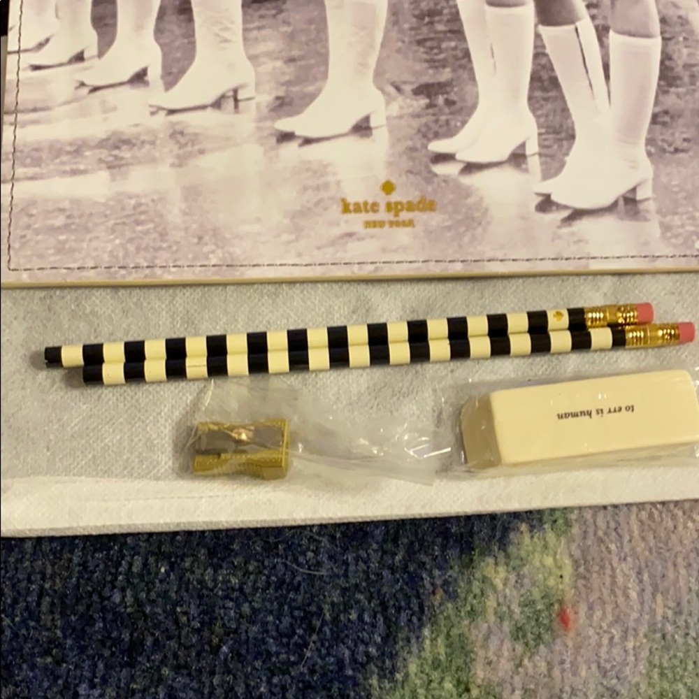 Kate Spade pencil pouch - Picture 4 of 5